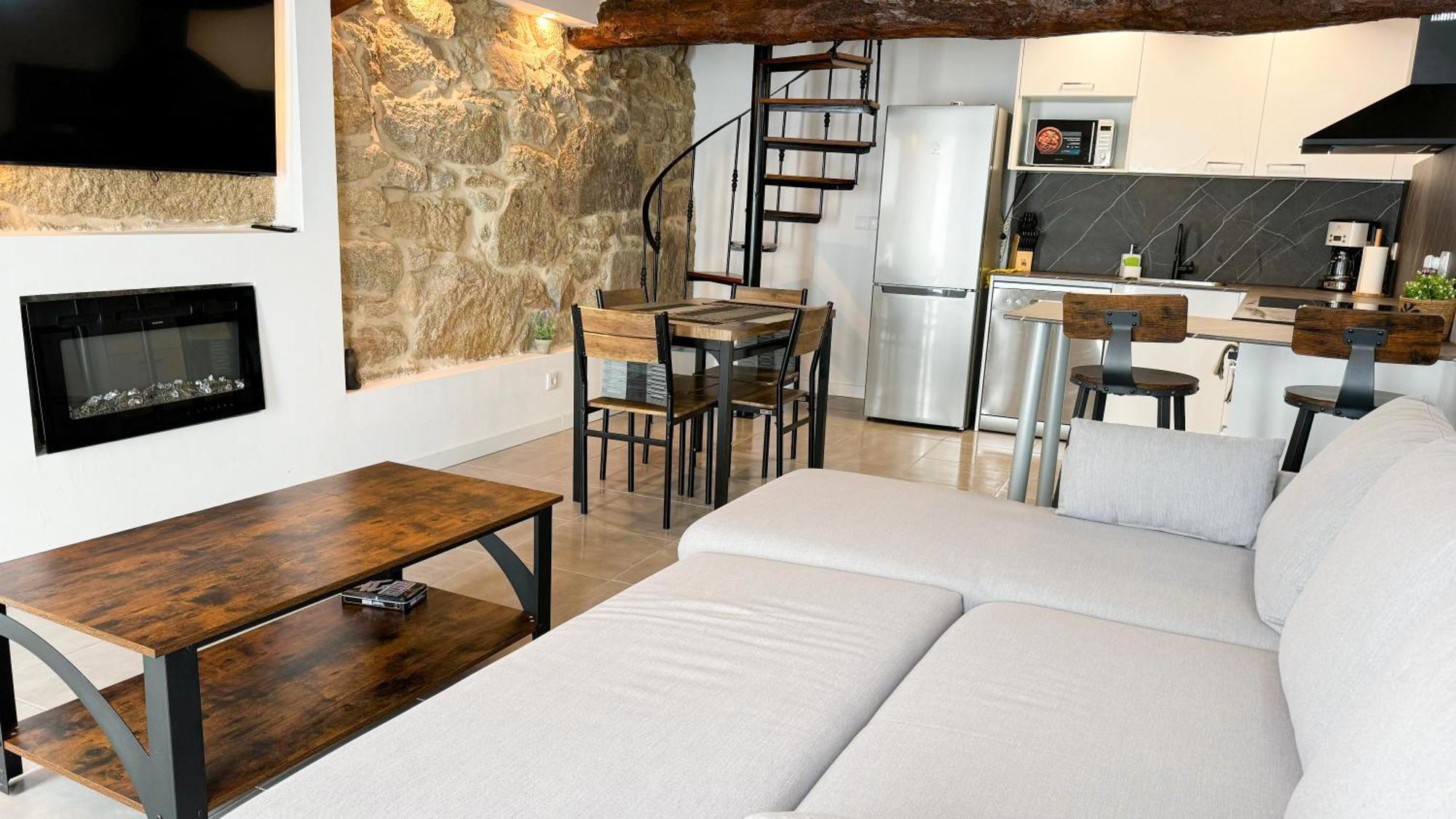 Casa Luna Rural Con Piscina Y Jardin コマルカ・デ・オウレンセ エクステリア 写真